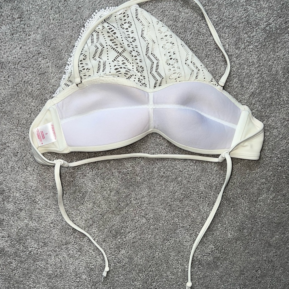 White Lace Bikini Top - Picture 4 of 5